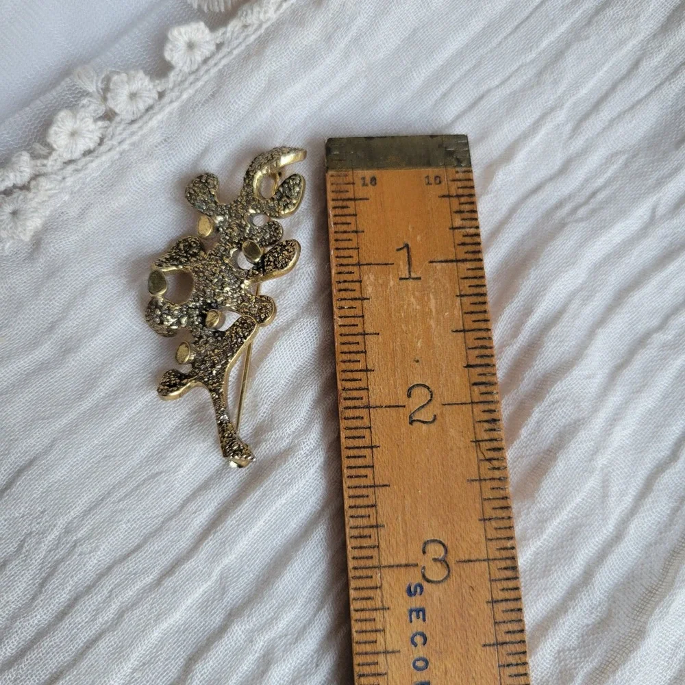 Vintage 1960s Zentall Oak Leaf Brooch Gold Tone Brutalist Modernist Fall